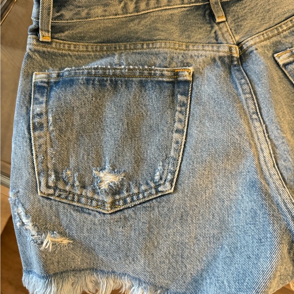 - AGOLDE Parker Shorts. Like NEW! - Picture 9 of 15